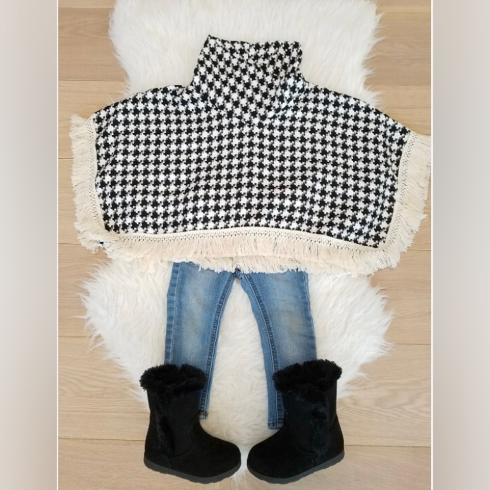 Child poncho/cape